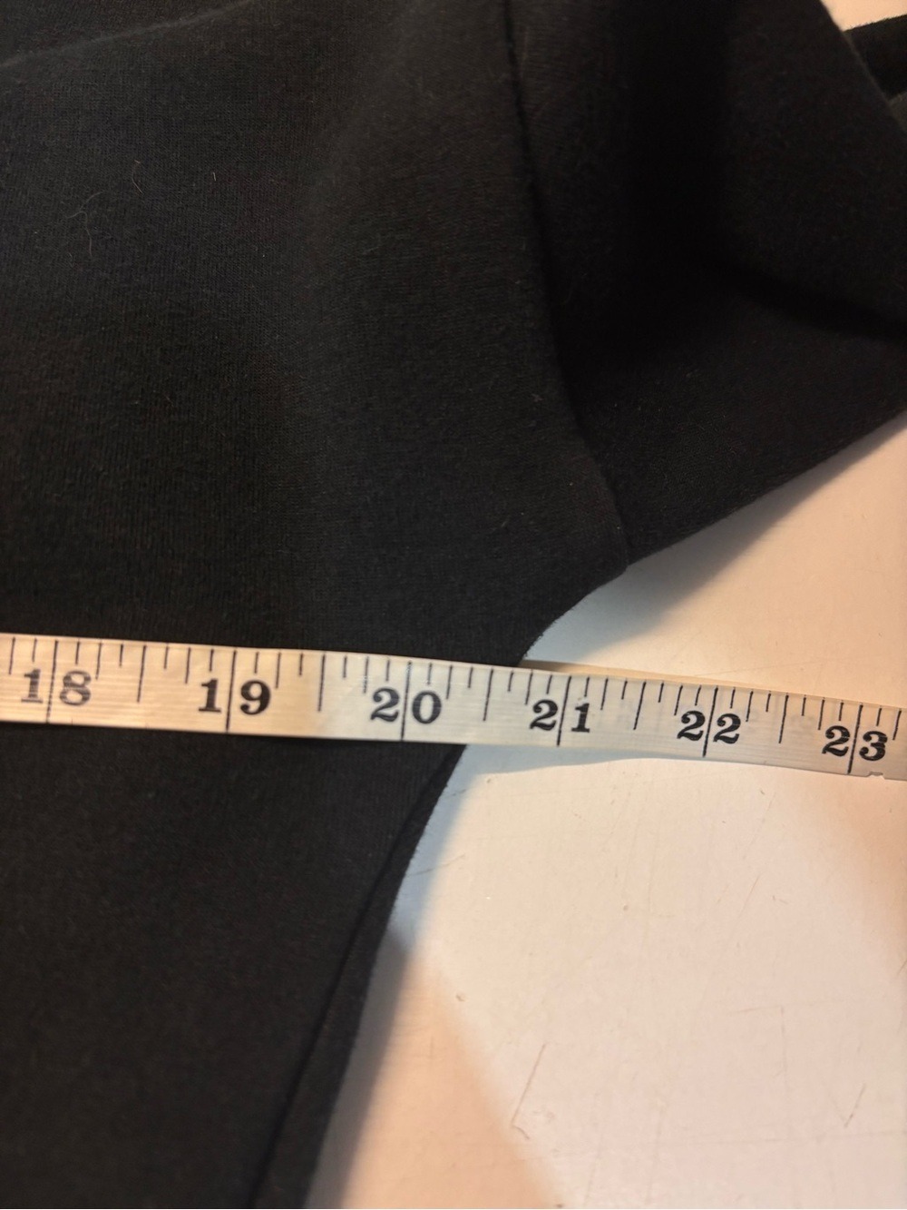 Lolë Banff Constance Black Hoodie with Pockets, size XS - Picture 11 of 12